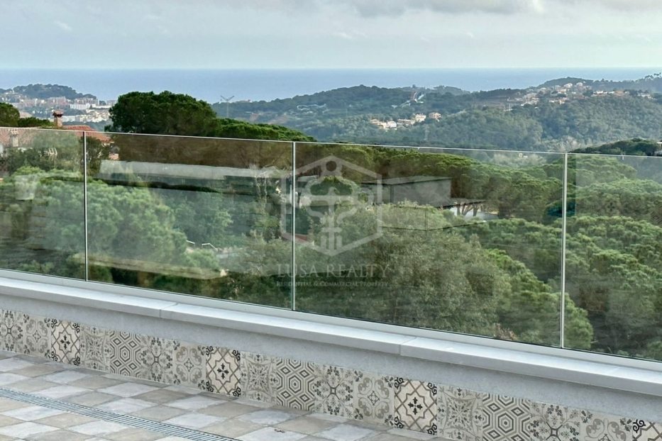 Villa à Lloret de Mar, Girona, Espagne 4 chambres, 387 m2 No. 96999