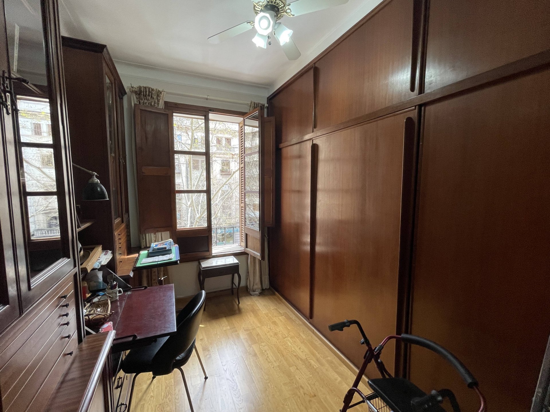 Apartamento en Palma de Mallorca, Mallorca, España 5 dormitorios, 250 m2 No. 97005