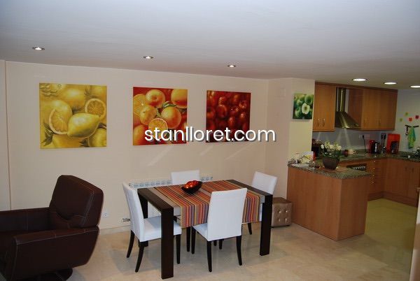 Appartamento a Lloret de Mar, Girona, Spagna 4 camere da letto, 264 mq. N° 104042