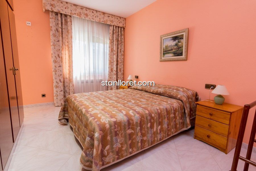 Willa w Blanes, Girona, Hiszpania 4 sypialnie, 455 mkw. nr 104039