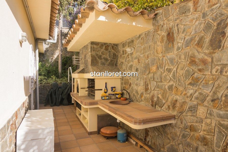Willa w Blanes, Girona, Hiszpania 4 sypialnie, 455 mkw. nr 104039
