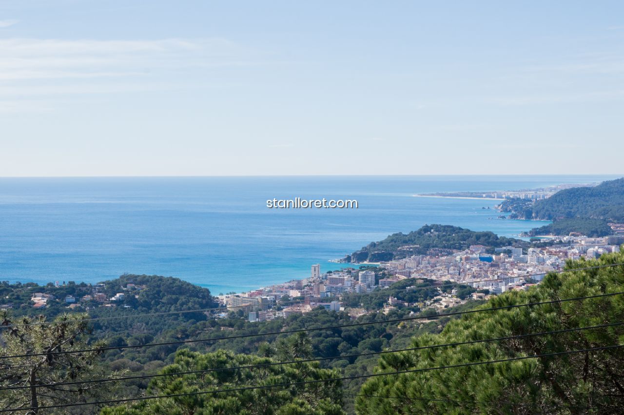 Villa à Lloret de Mar, Girona, Espagne 5 chambres, 300 m2 No. 104037