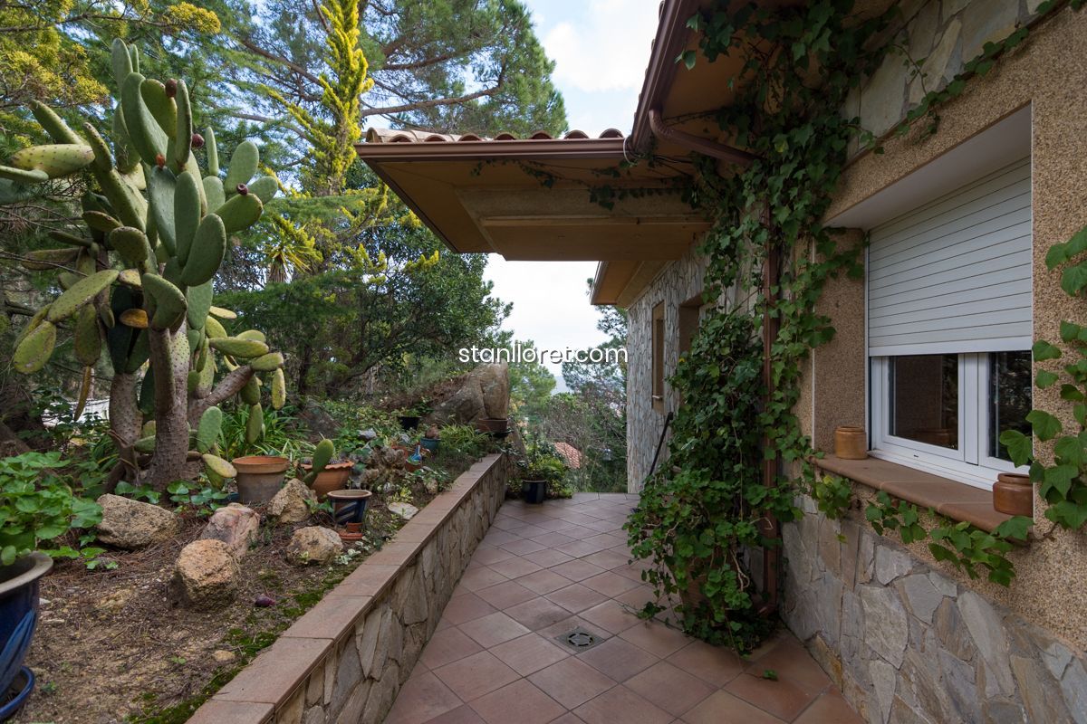Willa w Lloret de Mar, Girona, Hiszpania 4 sypialnie, 309 mkw. nr 104040