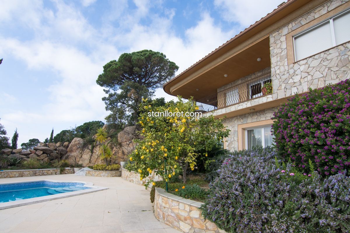 Willa w Lloret de Mar, Girona, Hiszpania 4 sypialnie, 309 mkw. nr 104040