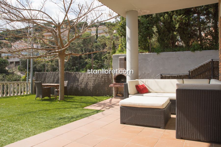 Villa i Lloret de Mar, Girona, Spanien 4 sovrum, 223 kvm. Nr. 104038