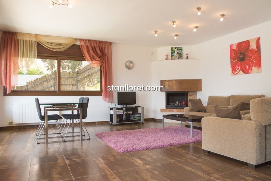 Villa i Lloret de Mar, Girona, Spanien 4 sovrum, 223 kvm. Nr. 104038