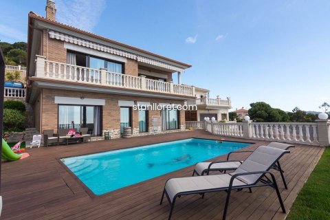 Villa in Lloret de Mar, Girona, Spanien 4 Schlafzimmer, 330 m2 Nr. 104041