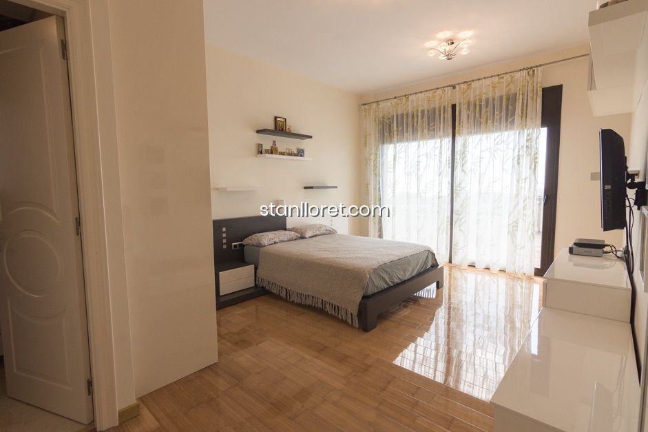 Willa w Lloret de Mar, Girona, Hiszpania 4 sypialnie, 330 mkw. nr 104041