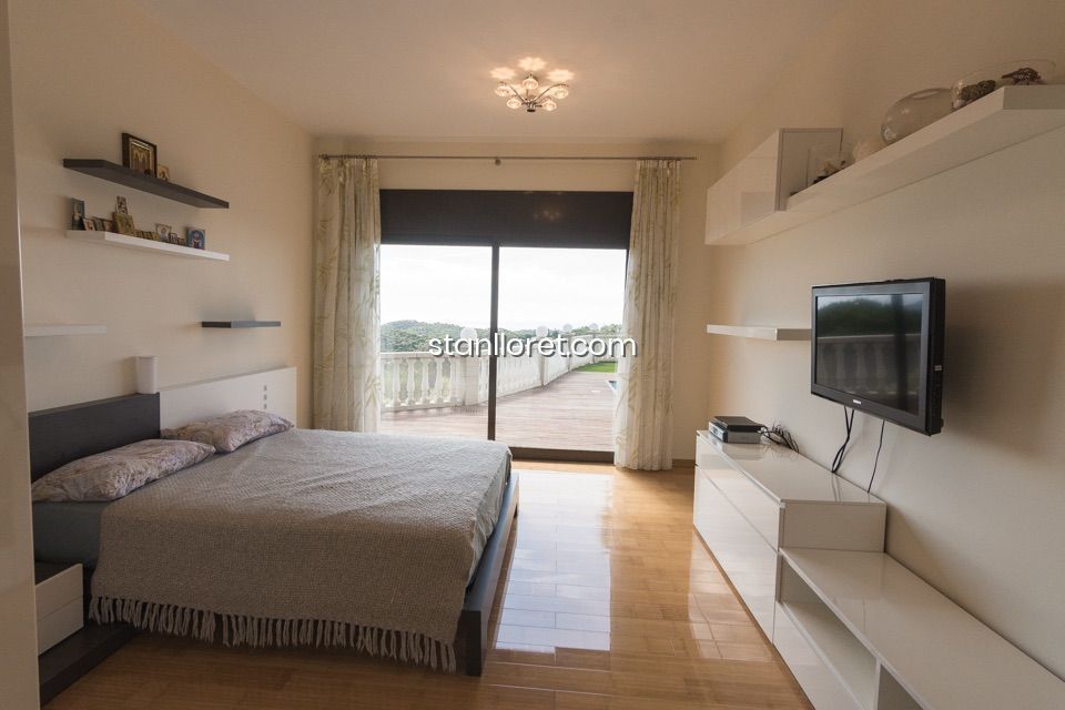 Willa w Lloret de Mar, Girona, Hiszpania 4 sypialnie, 330 mkw. nr 104041