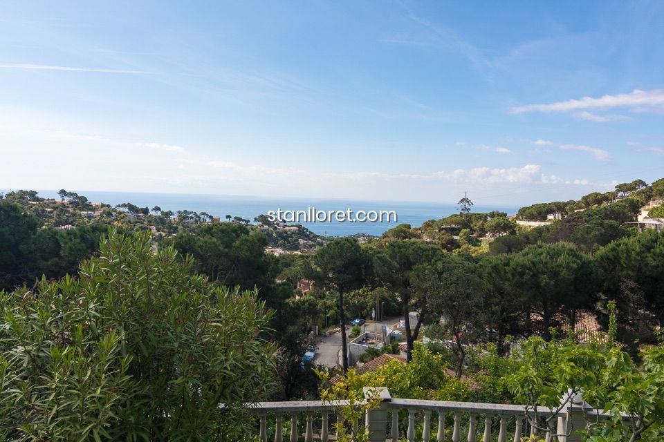 Willa w Lloret de Mar, Girona, Hiszpania 4 sypialnie, 330 mkw. nr 104041