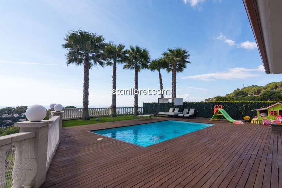 Willa w Lloret de Mar, Girona, Hiszpania 4 sypialnie, 330 mkw. nr 104041