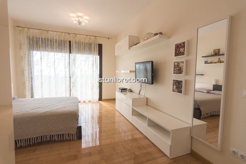 Willa w Lloret de Mar, Girona, Hiszpania 4 sypialnie, 330 mkw. nr 104041