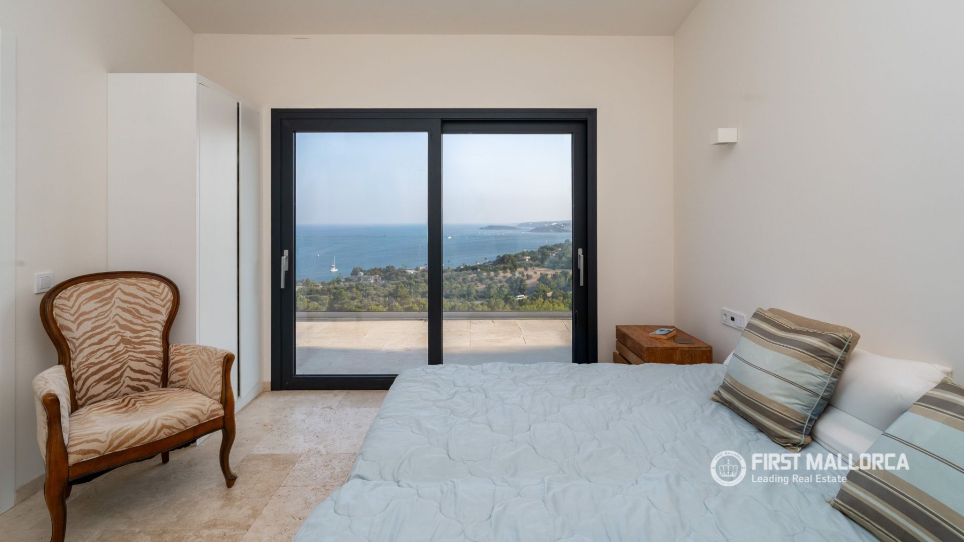 Villa in Mallorca, Spanien 4 Schlafzimmer, 400 m2 Nr. 32773