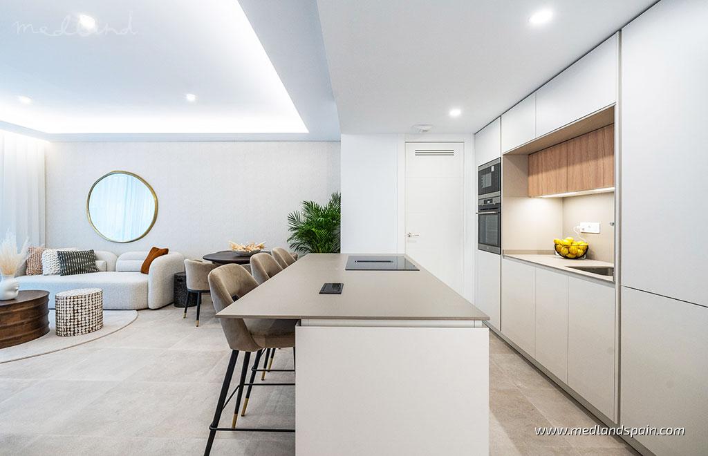 Apartment in Fuengirola, Malaga, Spain 3 bedrooms, 92.77 sq.m. No. 104650