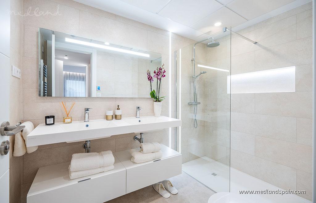 Apartment in Fuengirola, Malaga, Spain 3 bedrooms, 92.77 sq.m. No. 104650