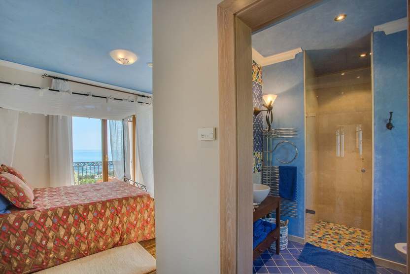 Hus i Platja D'aro, Girona, Spanien 6 sovrum, 520 kvm. Nr. 22798