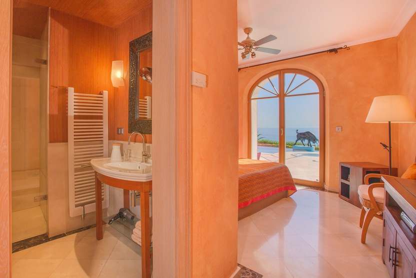 Hus i Platja D'aro, Girona, Spanien 6 sovrum, 520 kvm. Nr. 22798