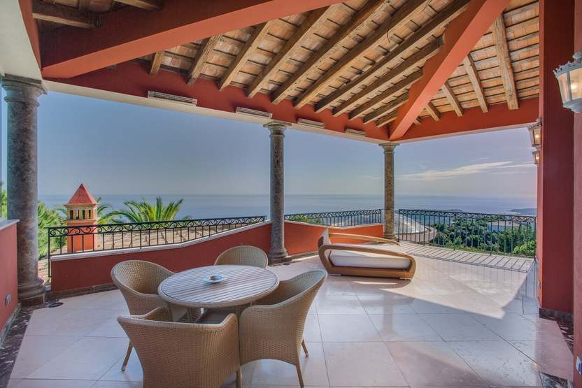 Hus i Platja D'aro, Girona, Spanien 6 sovrum, 520 kvm. Nr. 22798
