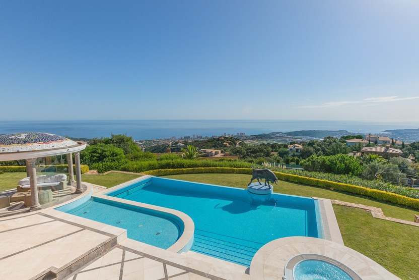 Hus i Platja D'aro, Girona, Spanien 6 sovrum, 520 kvm. Nr. 22798