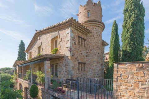 Talo Platja D'aro, Girona, Espanja 5 makuuhuonetta, 511 m2 No. 22790