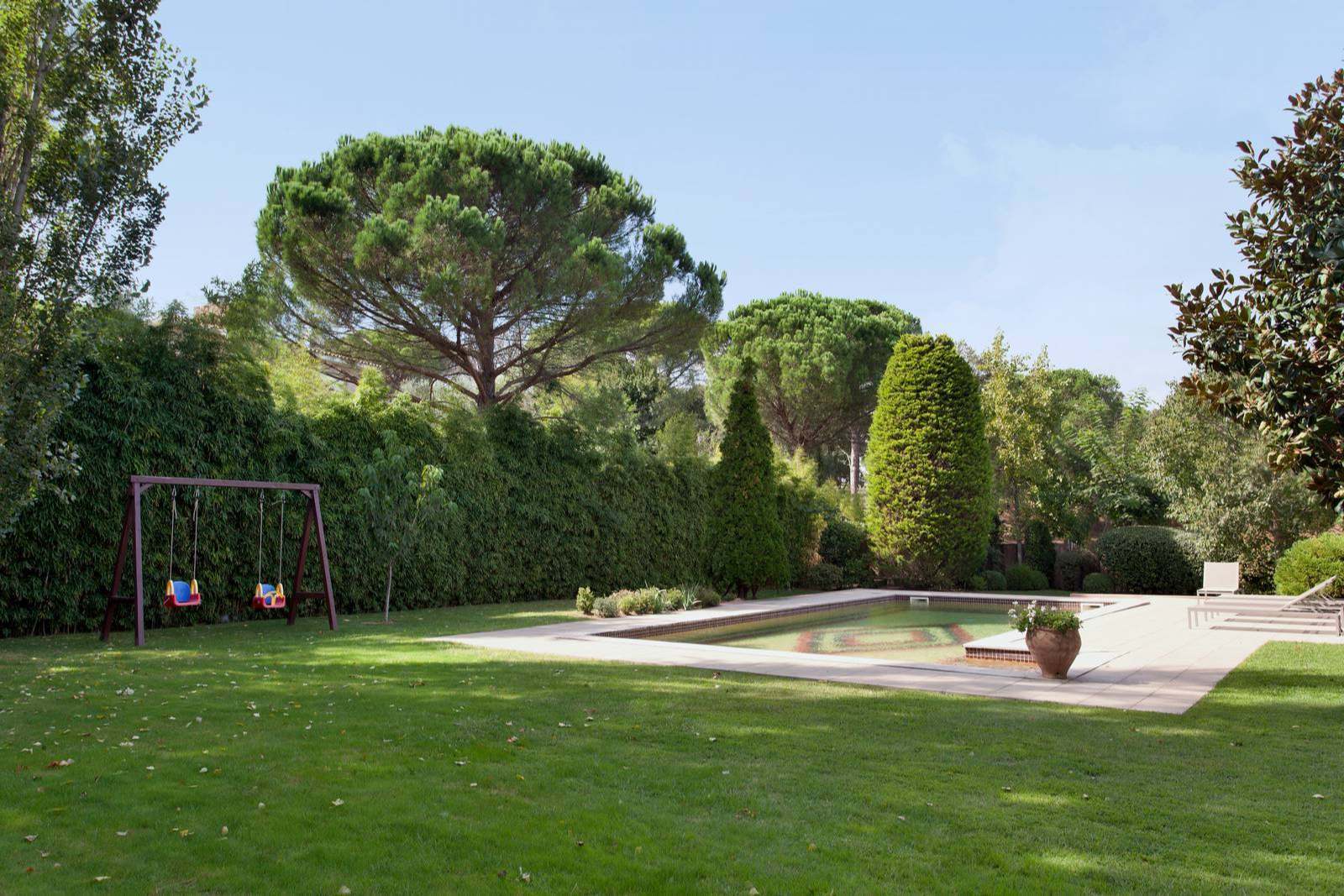 Hus i Platja D'aro, Girona, Spanien 5 sovrum, 500 kvm. Nr. 22786