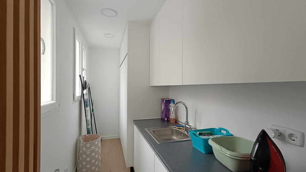 Apartamento en Madrid, España 2 dormitorios, 156 m2 No. 93631