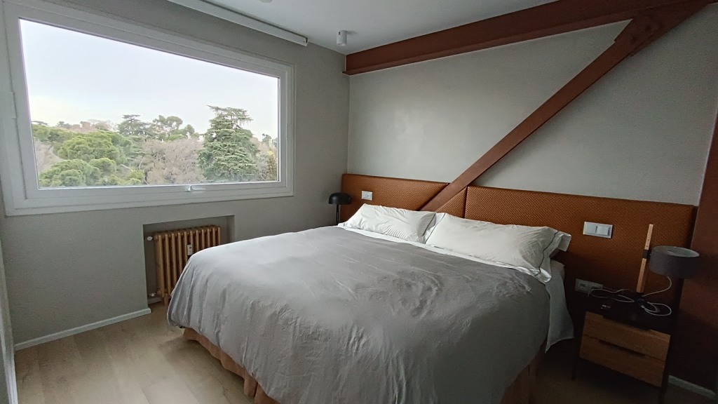 Apartamento en Madrid, España 2 dormitorios, 156 m2 No. 93631