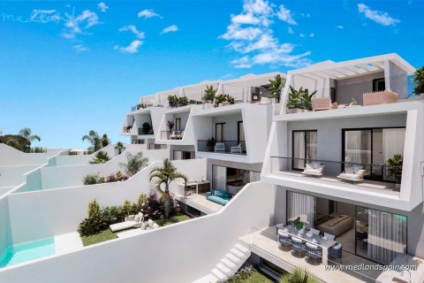 Townhouse à Estepona, Malaga, Espagne 3 chambres, 336 m2 No. 108567