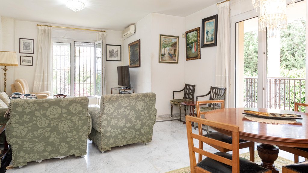 Villa i Malaga, Spanien 11 sovrum, 1028 kvm. Nr. 107465