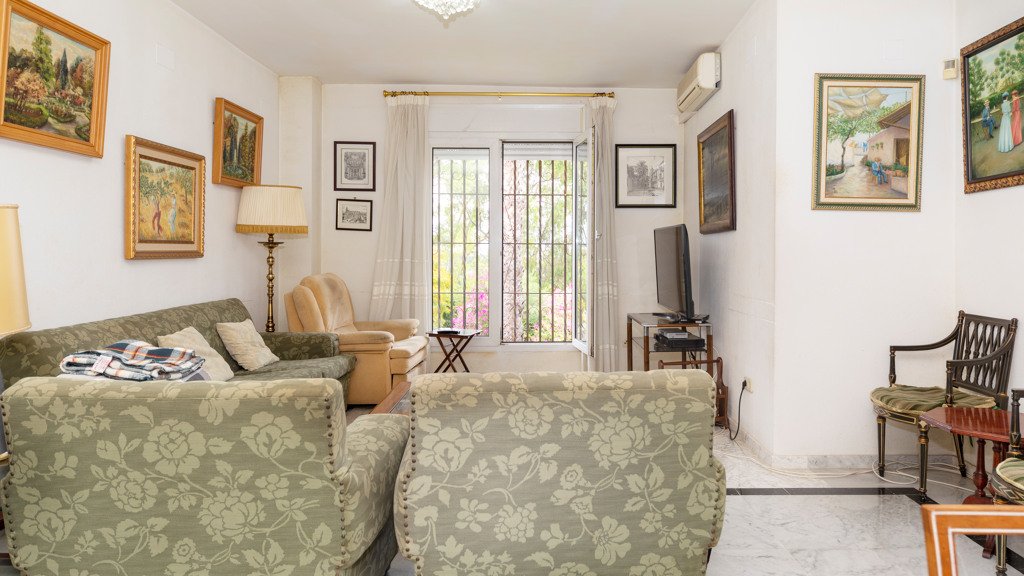 Villa i Malaga, Spanien 11 sovrum, 1028 kvm. Nr. 107465