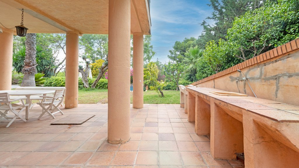Villa i Malaga, Spanien 11 sovrum, 1028 kvm. Nr. 107465