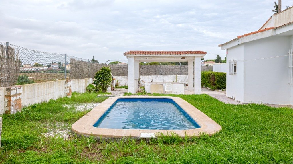 Villa i Chiclana de la Frontera, Cadiz, Spanien 3 sovrum, 122 kvm. Nr. 106802