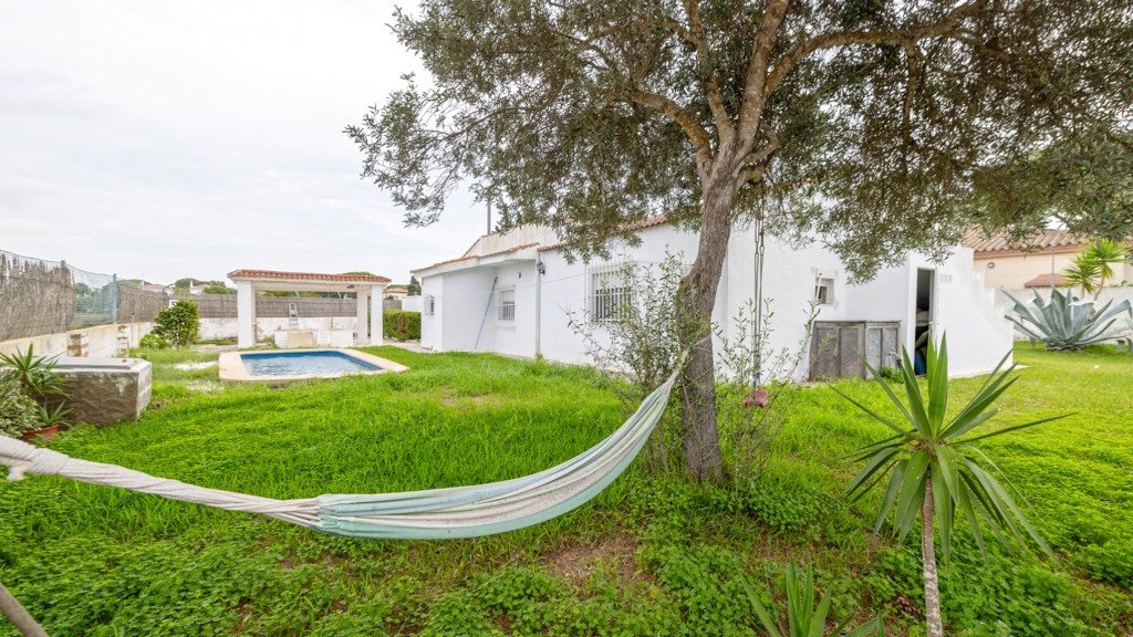 Villa i Chiclana de la Frontera, Cadiz, Spanien 3 sovrum, 122 kvm. Nr. 106802