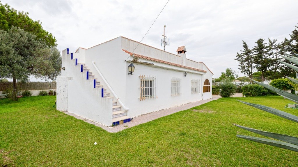 Villa i Chiclana de la Frontera, Cadiz, Spanien 3 sovrum, 122 kvm. Nr. 106802