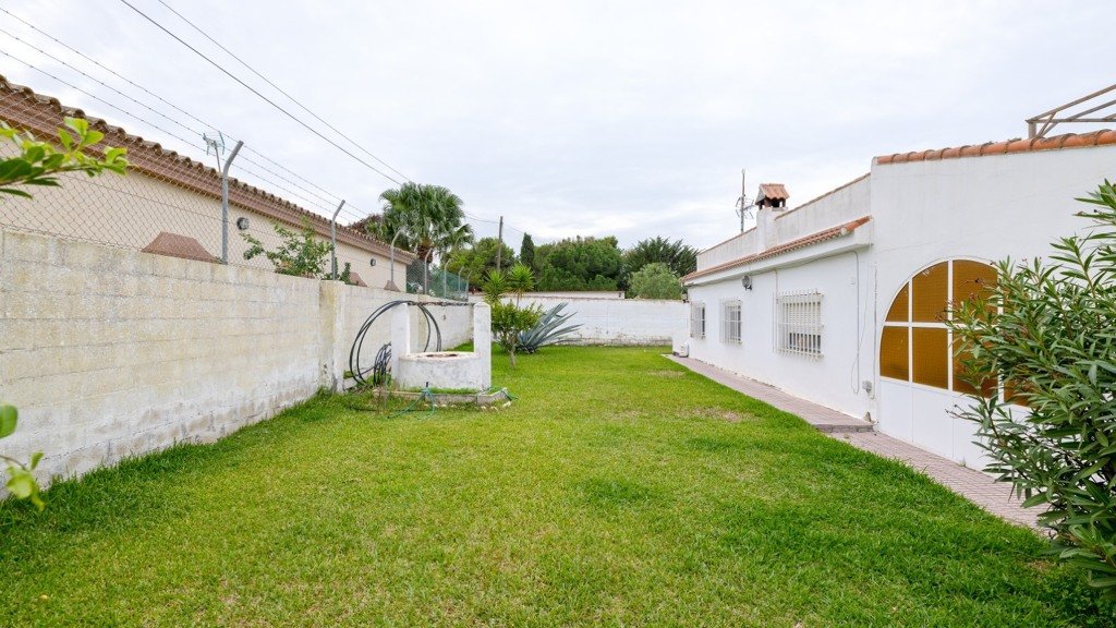 Villa i Chiclana de la Frontera, Cadiz, Spanien 3 sovrum, 122 kvm. Nr. 106802