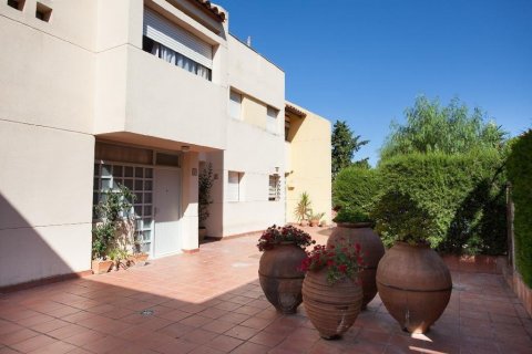 Talo Cambrils, Tarragona, Espanja 3 makuuhuonetta, 193 m2 No. 22947