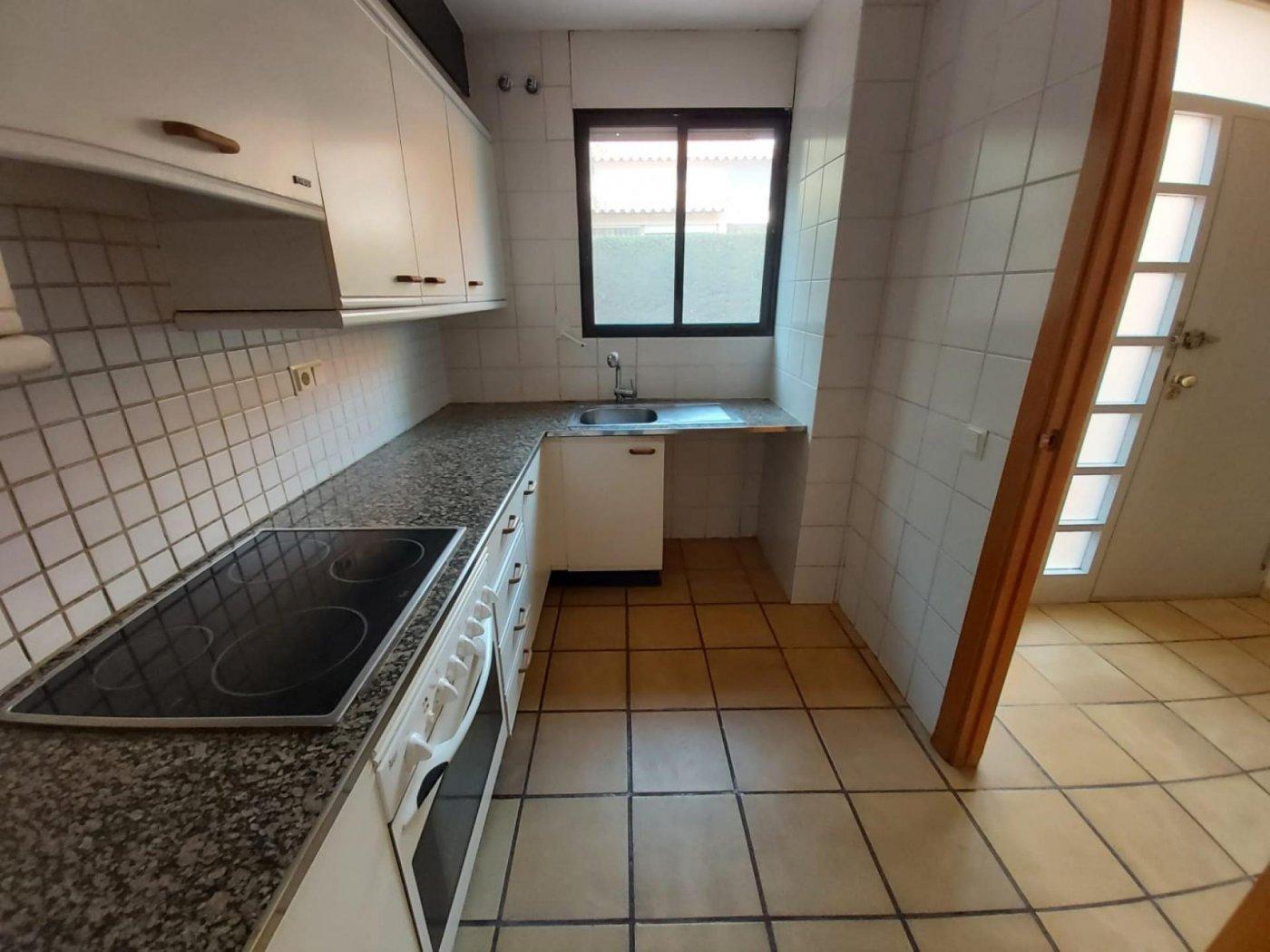 Дом в Камбрильс, Таррагона, Испания 3 спальни, 193м2 №22947