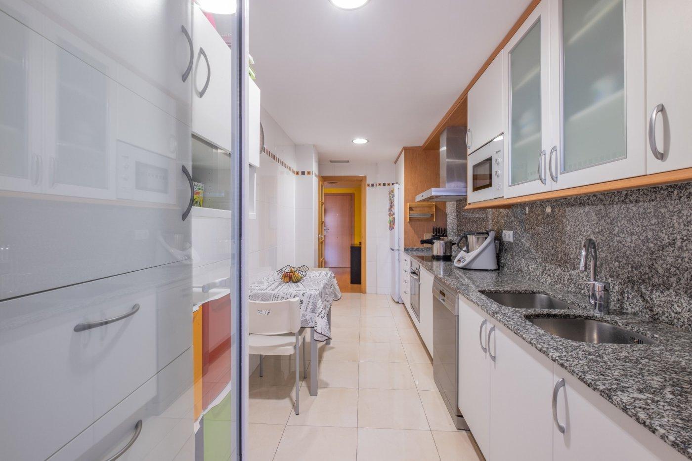 Apartamento en Salou, Tarragona, España 4 dormitorios, 141 m2 No. 21943