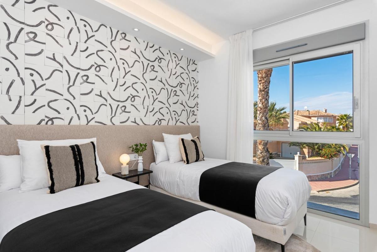 Villa in Ciudad Quesada, Alicante, Spain 4 bedrooms, 396 sq.m. No. 95927