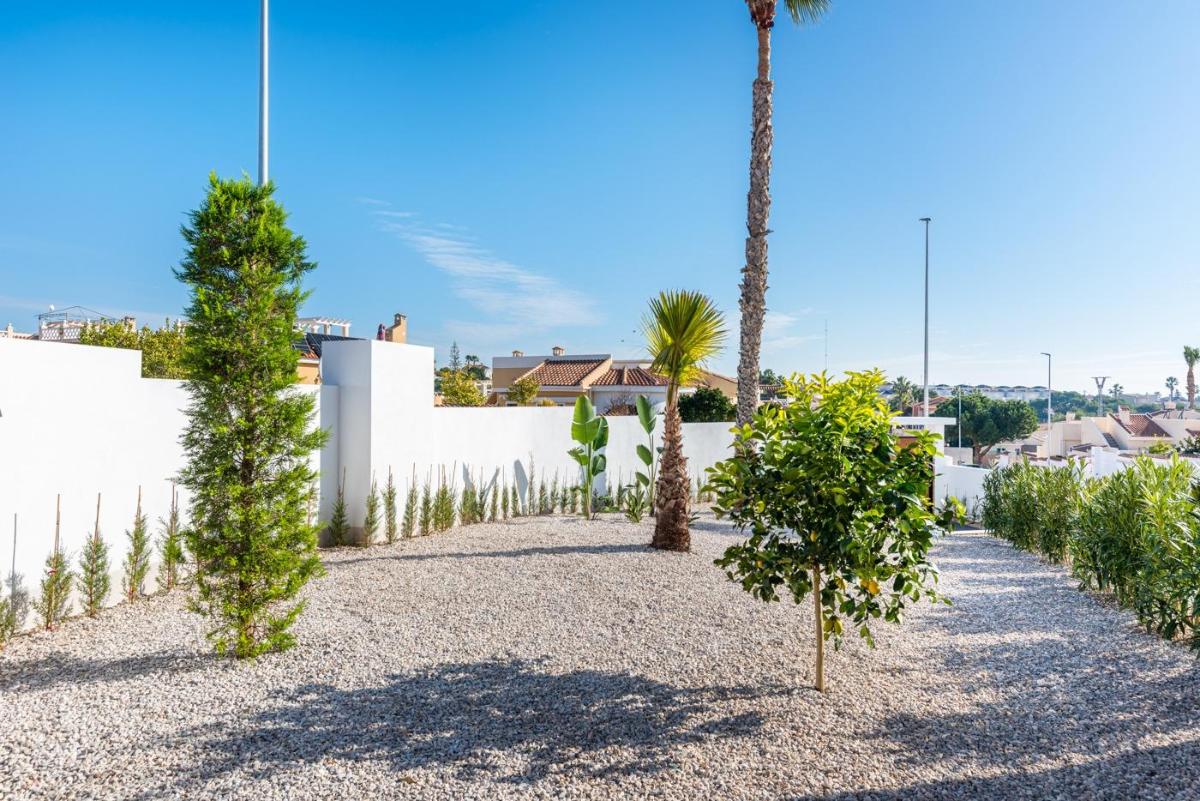 Villa in Ciudad Quesada, Alicante, Spain 4 bedrooms, 396 sq.m. No. 95927