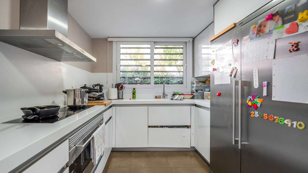Villetta a schiera a Madrid, Spagna 4 camere da letto, 303 mq. N° 104138