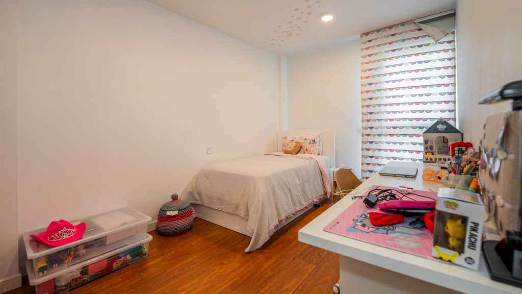 Villetta a schiera a Madrid, Spagna 4 camere da letto, 303 mq. N° 104138