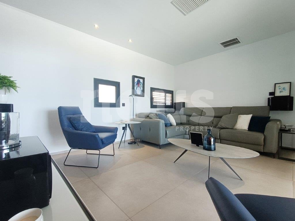 Villa i Torviscas, Tenerife, Spanien 4 sovrum, 472 kvm. Nr. 103033