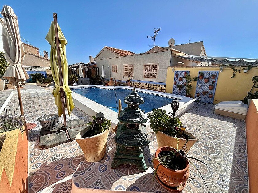 Huvila Playa Flamenca II, Alicante, Espanja 4 makuuhuonetta, 120 m2 No. 111155