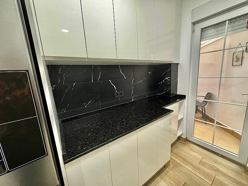 Appartamento a Torrevieja, Alicante, Spagna 2 camere da letto, 80 mq. N° 111152