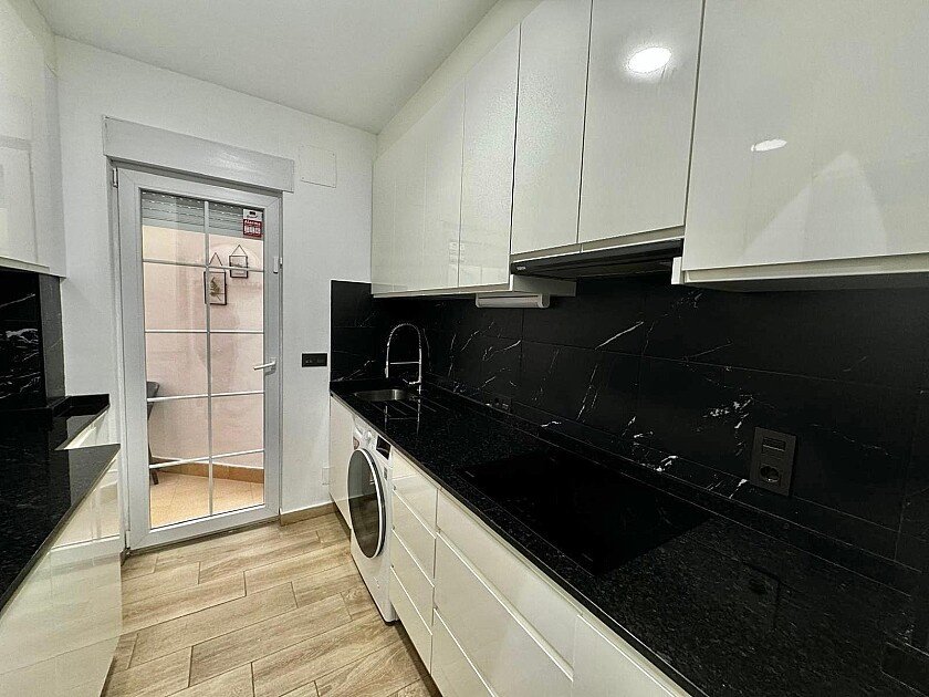 Appartamento a Torrevieja, Alicante, Spagna 2 camere da letto, 80 mq. N° 111152