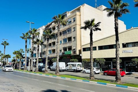 Apartment à Nueva Torrevieja, Alicante, Espagne 4 chambres, 115 m2 No. 111149
