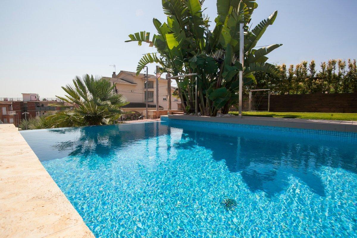 Talo Castelldefels, Barcelona, Espanja 7 makuuhuonetta, 788 m2 No. 23030