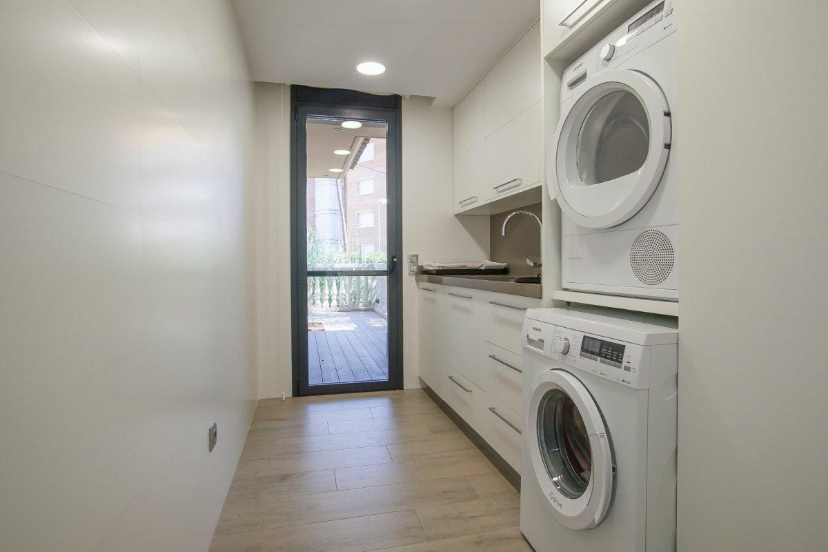 Talo Castelldefels, Barcelona, Espanja 7 makuuhuonetta, 788 m2 No. 23030