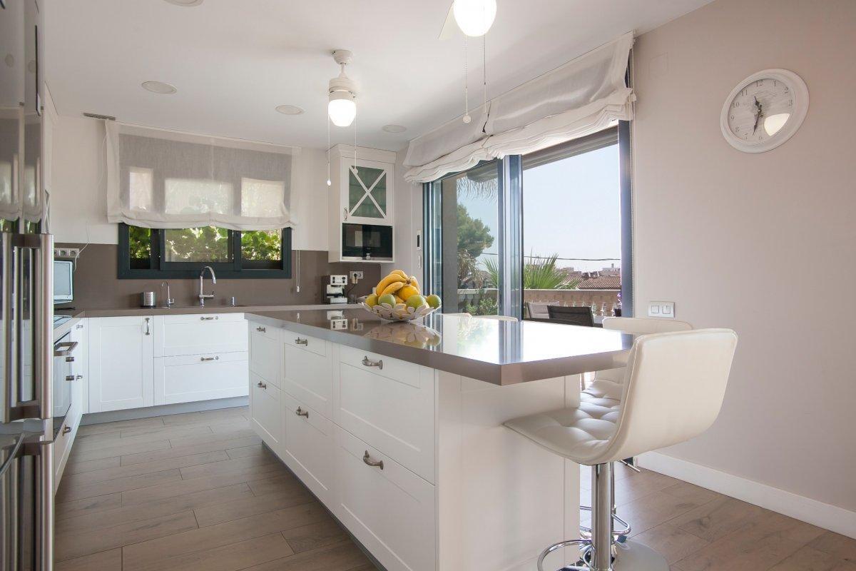 Talo Castelldefels, Barcelona, Espanja 7 makuuhuonetta, 788 m2 No. 23030